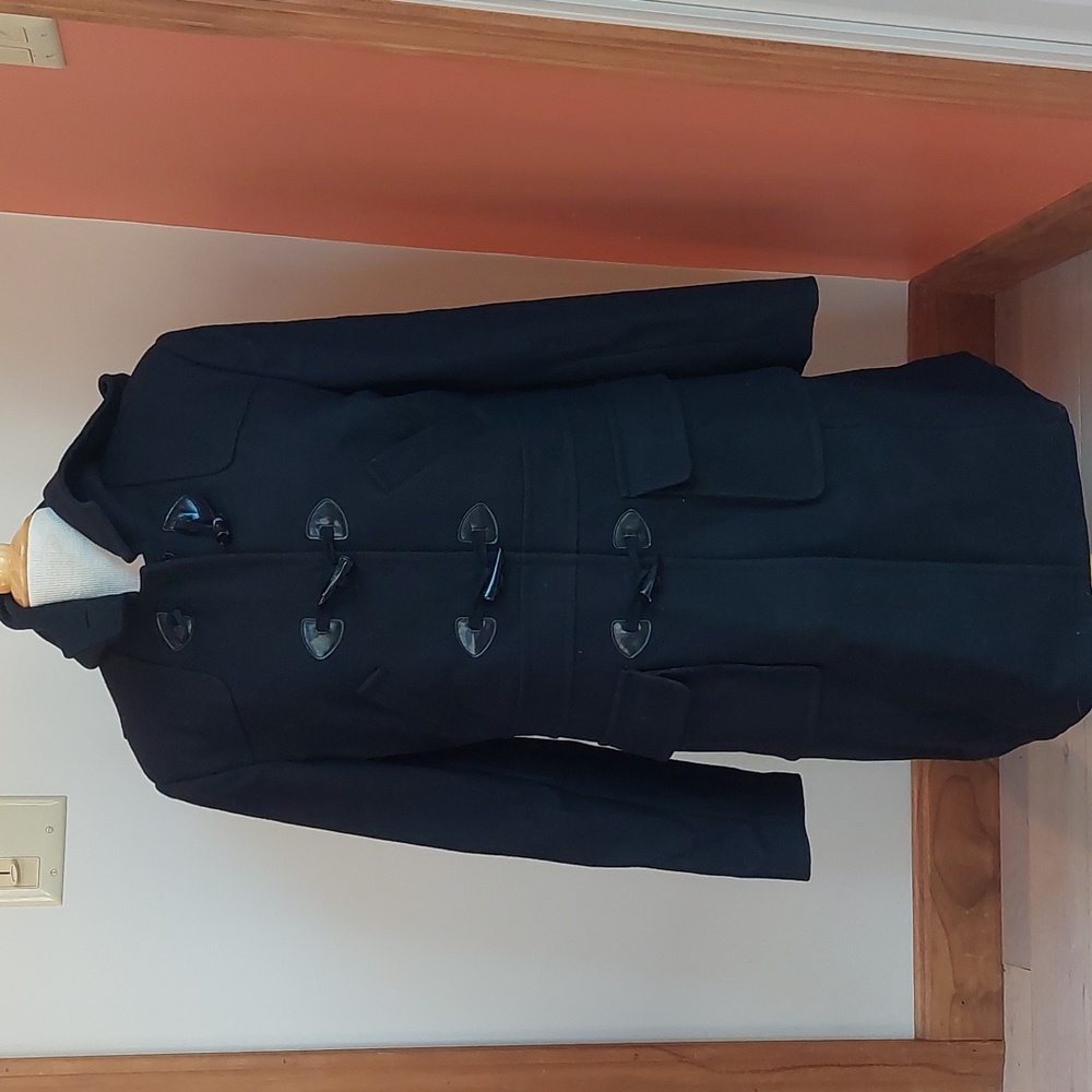 NWOT women's size 10 black toggle coat